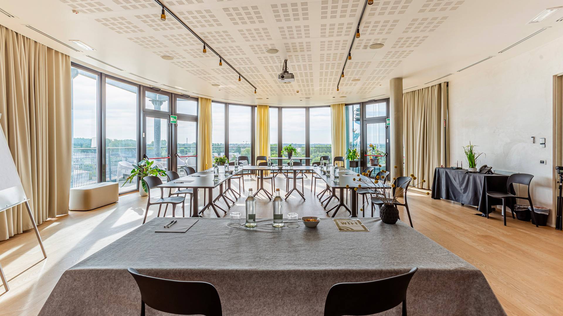 Sala Ovale Meeting - Hotel IPoint